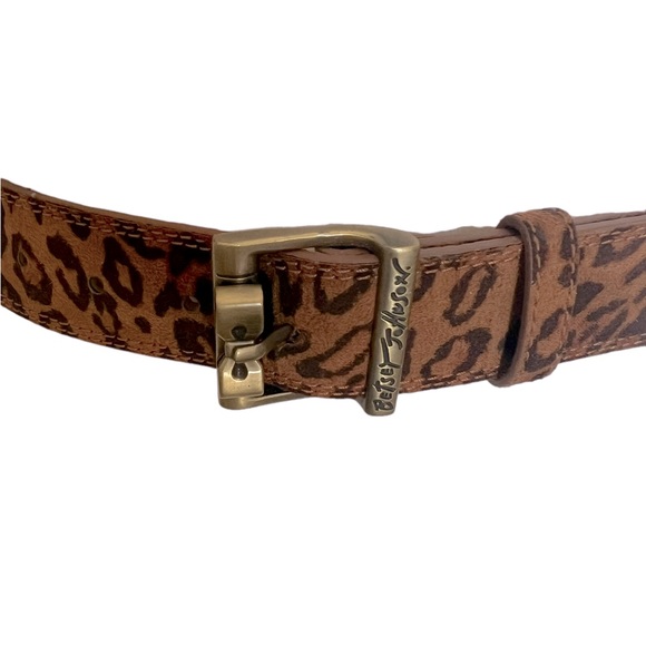 “Betsey Johnson Bundle” two belts for the price of one. One medium and one small - Picture 4 of 8